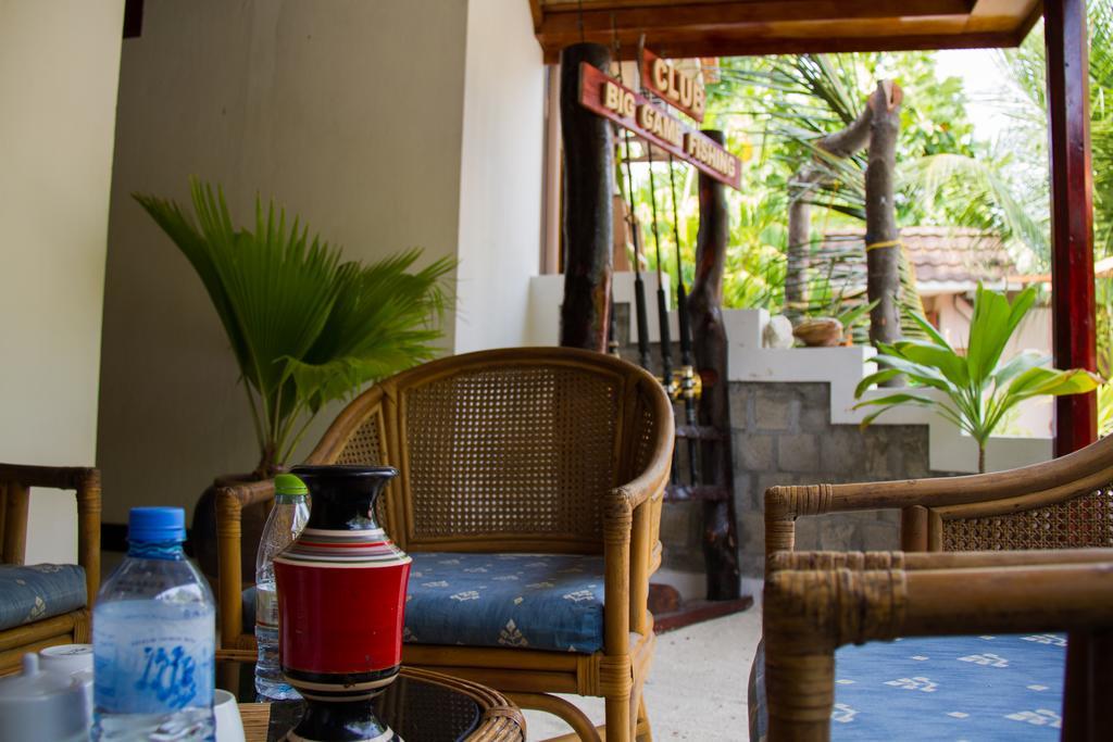 Alvi Star Inn Thulhaadhoo Exterior foto