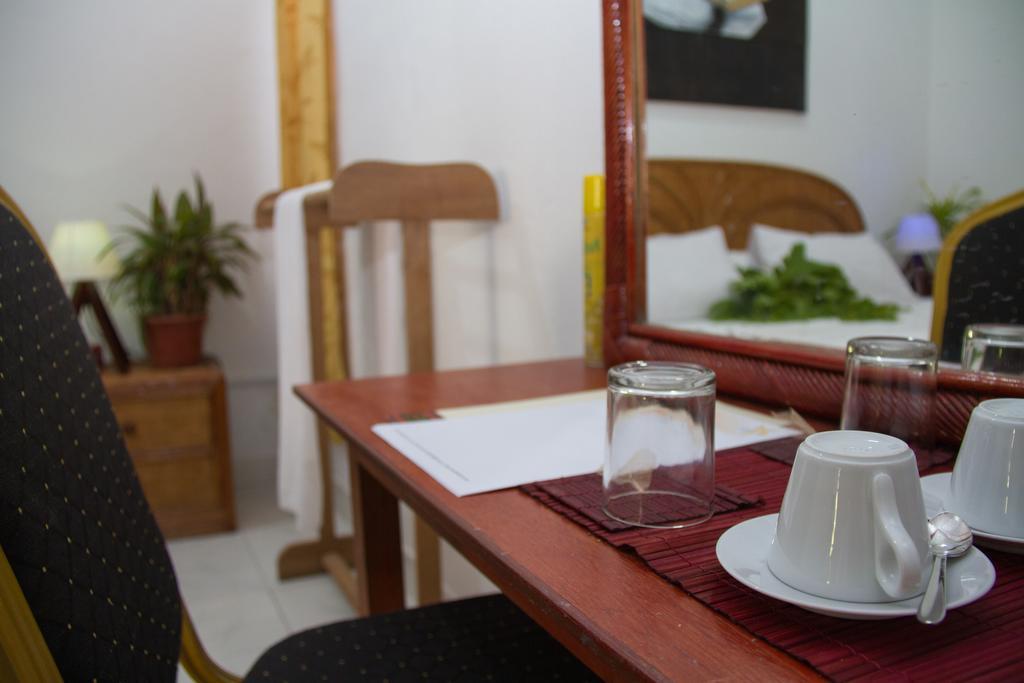 Alvi Star Inn Thulhaadhoo Quarto foto